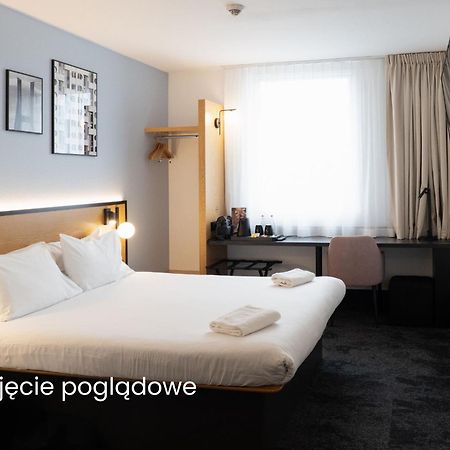 B&B Hotel Торунь Экстерьер фото