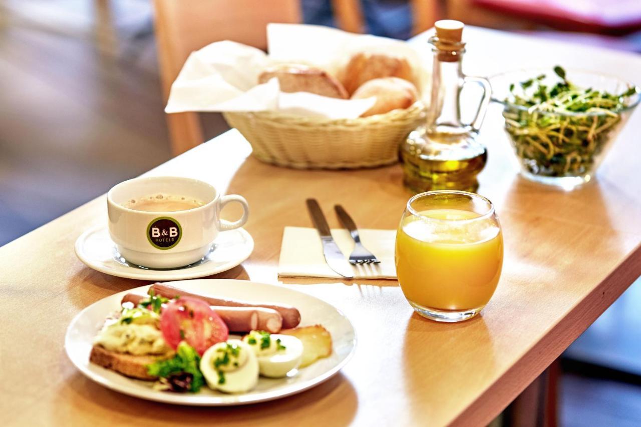 B&B Hotel Торунь Экстерьер фото
