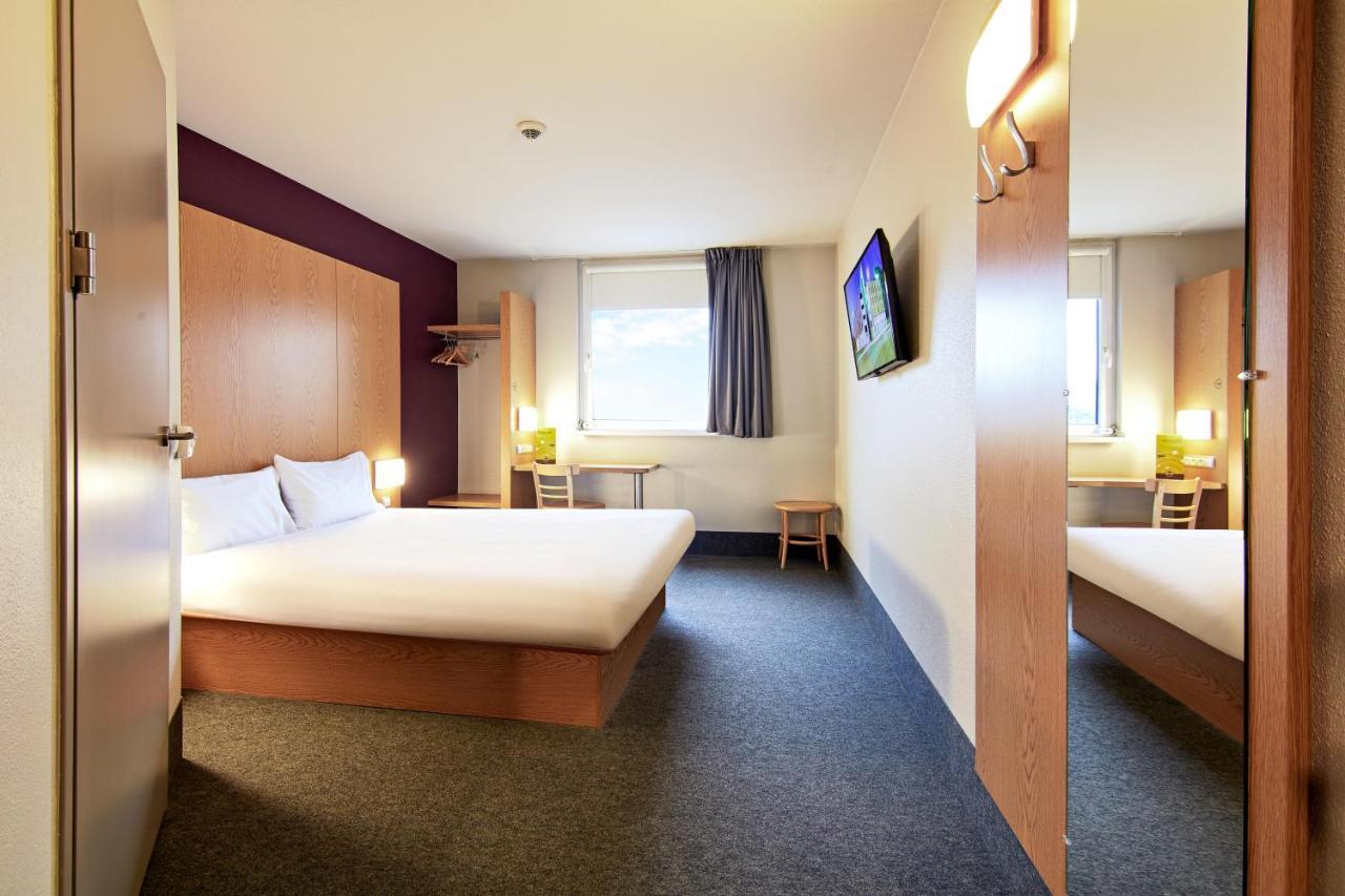 B&B Hotel Торунь Экстерьер фото