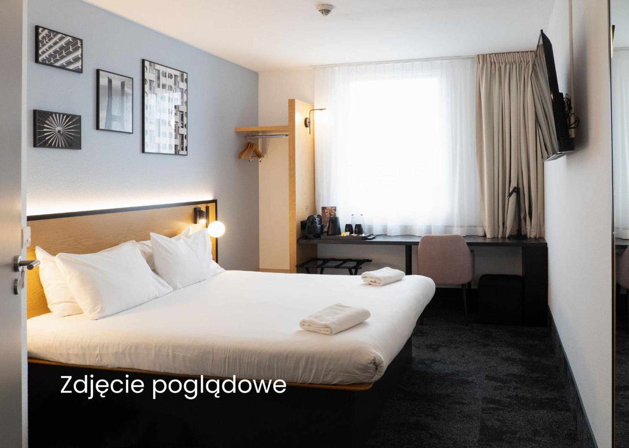 B&B Hotel Торунь Экстерьер фото